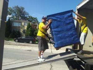 Long Distance Moving Services – How to Find the Best One in Chicago
